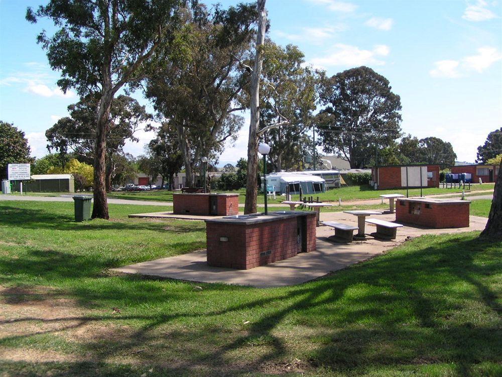 Canberra Carotel Motel Extérieur photo