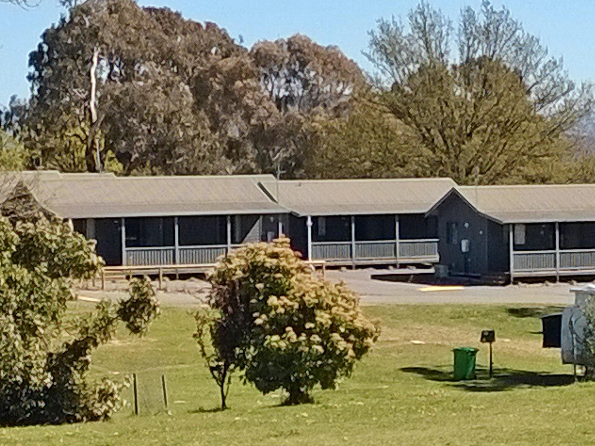 Canberra Carotel Motel Extérieur photo