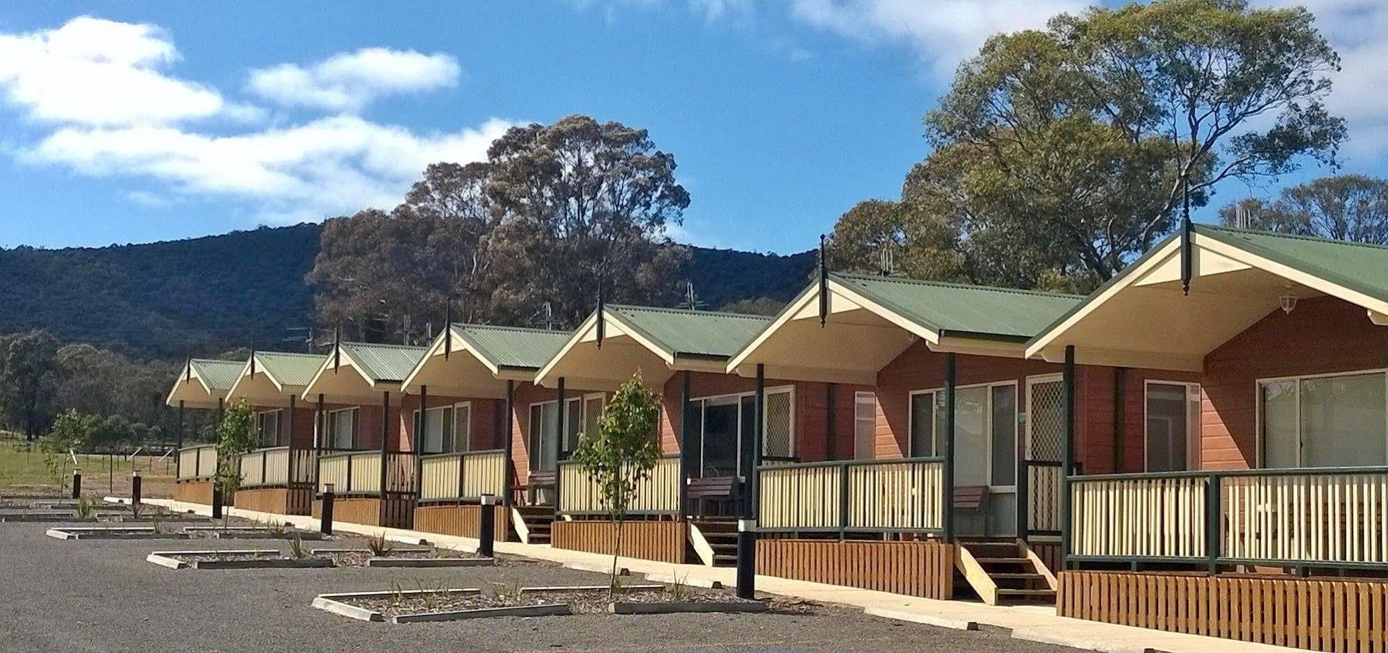 Canberra Carotel Motel Extérieur photo